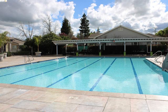 1740 Kent Dr, Brentwood, CA 94513