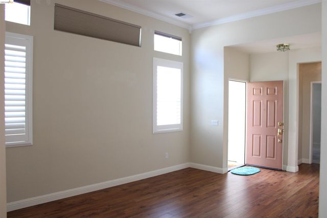 1740 Kent Dr, Brentwood, CA 94513