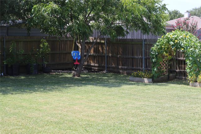 324 Lake Travis Drive, Wylie, TX 75098