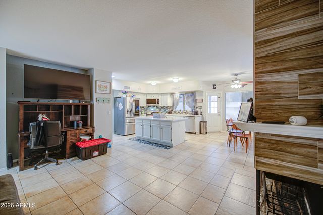 3817 N CARNATION Lane, Avondale, AZ 85392