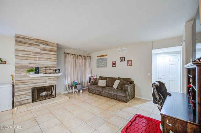 3817 N CARNATION Lane, Avondale, AZ 85392