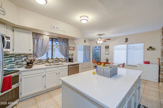 3817 N CARNATION Lane, Avondale, AZ 85392