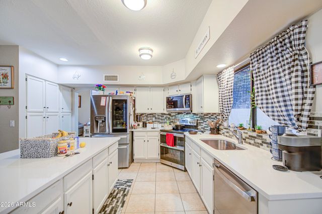 3817 N CARNATION Lane, Avondale, AZ 85392