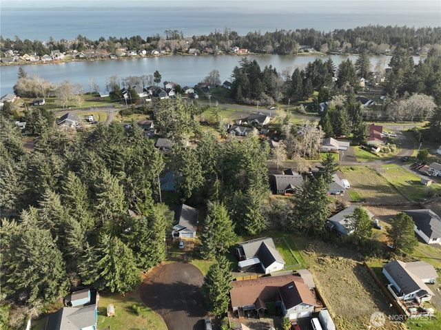 723 Brant Court SE, Ocean Shores, WA 98569
