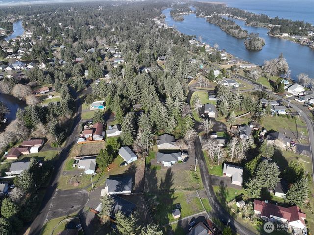 723 Brant Court SE, Ocean Shores, WA 98569