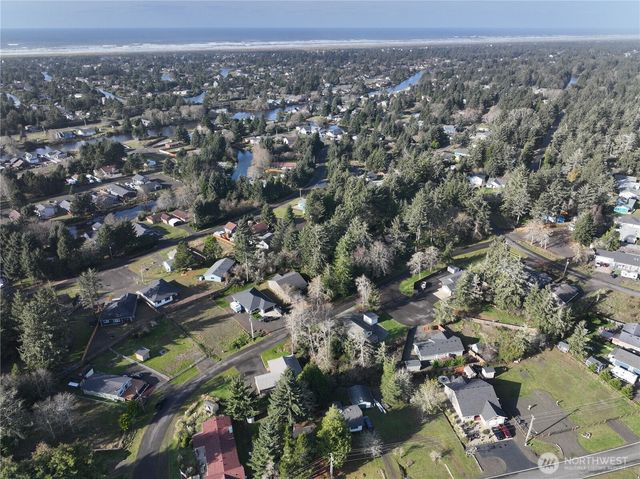 723 Brant Court SE, Ocean Shores, WA 98569