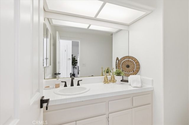 1726 Date Avenue, Torrance, CA 90503