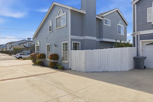 1726 Date Avenue, Torrance, CA 90503
