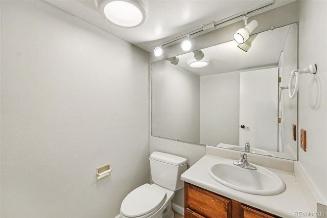 4138 S Mobile Circle A, Aurora, CO 80013