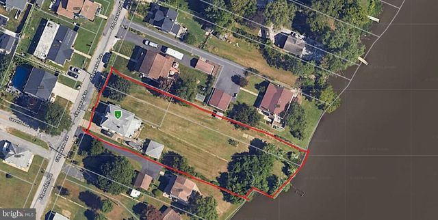 8025 EDGEWATER AVE, Rosedale, MD 21237