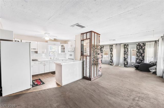 2029 College Circle, Las Vegas, NV 89156