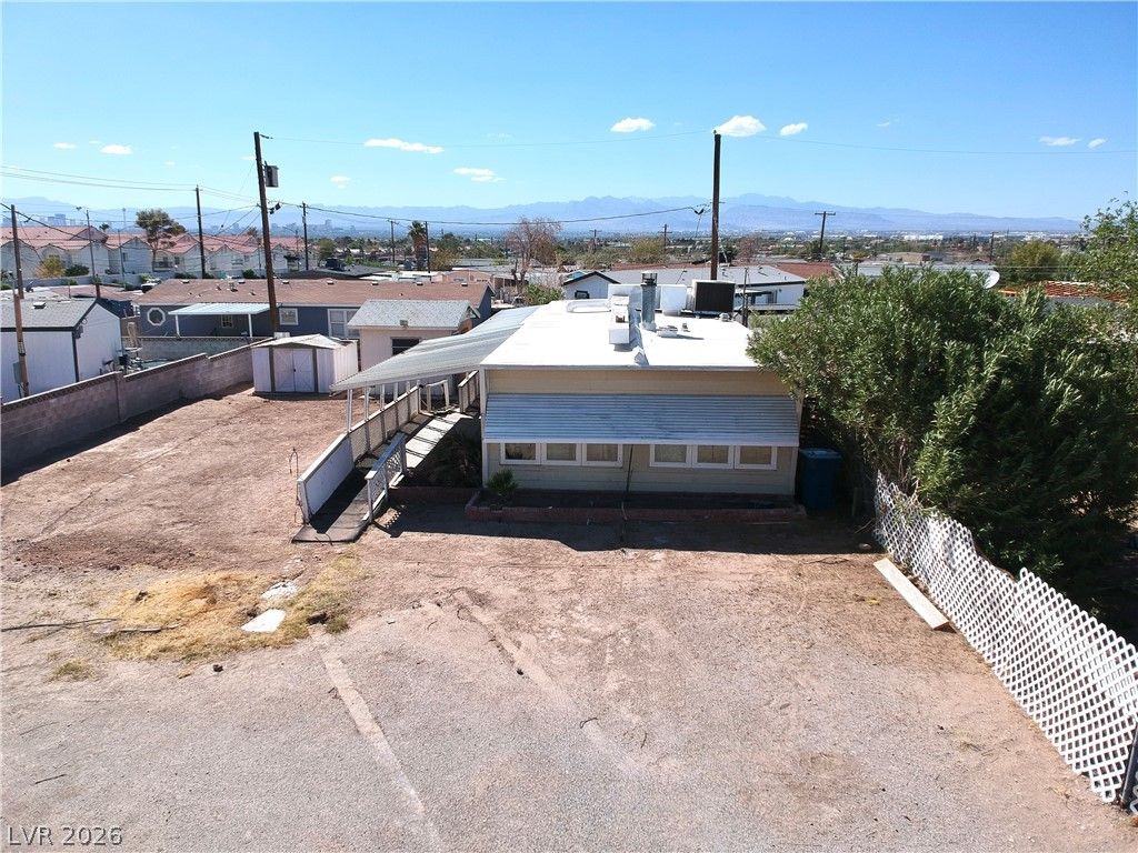 2029 College Circle, Las Vegas, NV 89156 — photo 5