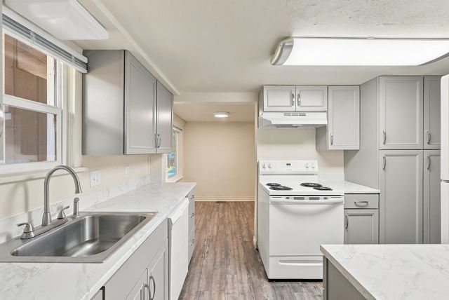 3807 E 29th Ave, Spokane, WA 99223