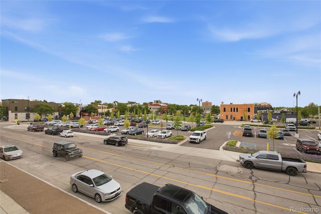 166 Oak St. Street 304, Wyandotte, MI 48192