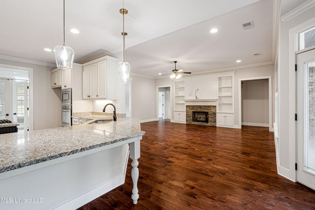 4602 Pleasant Breeze, Olive Branch, MS 38654