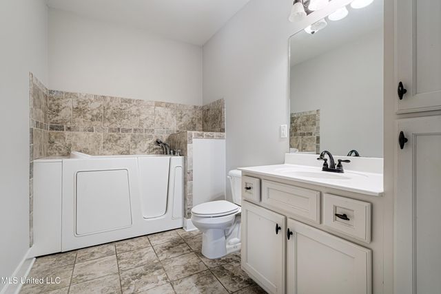 4602 Pleasant Breeze, Olive Branch, MS 38654