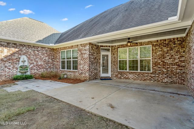 4602 Pleasant Breeze, Olive Branch, MS 38654