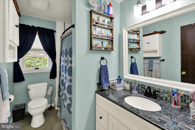 600 LINCOLN ST, Shoemakersville, PA 19555