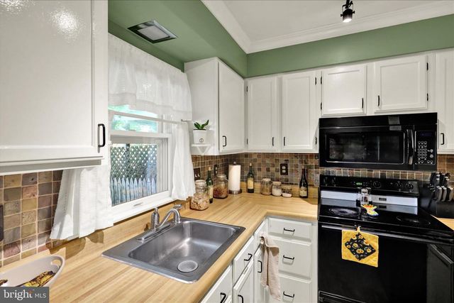 600 LINCOLN ST, Shoemakersville, PA 19555