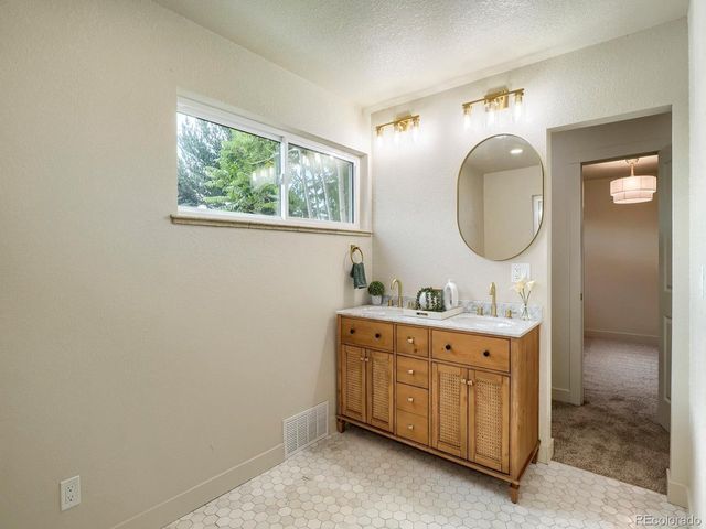 3699 Grape St, Denver, CO 80207