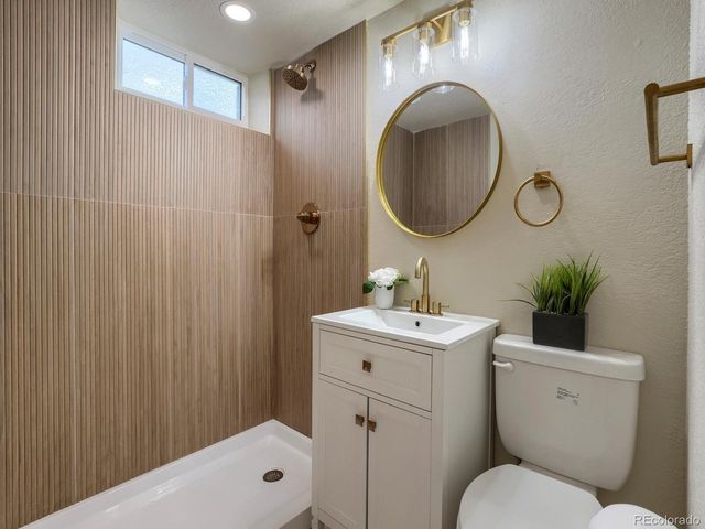 3699 Grape St, Denver, CO 80207