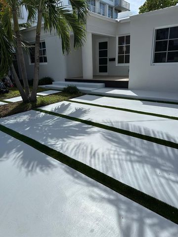 7820 Carlyle Avenue, Miami Beach, FL 33141