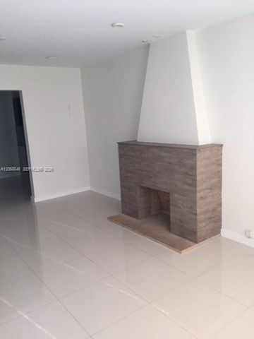 7820 Carlyle Avenue, Miami Beach, FL 33141