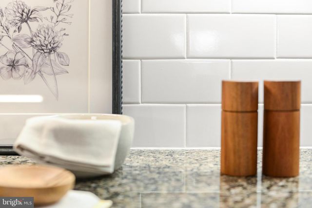 3225 THORNAPPLE DR, Frederick, MD 21704