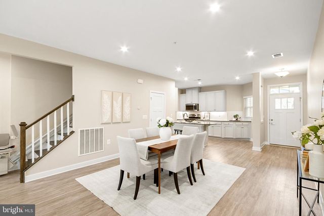 3225 THORNAPPLE DR, Frederick, MD 21704