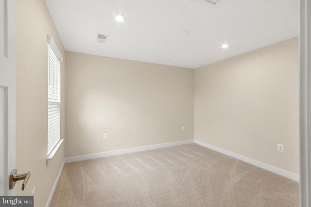 3225 THORNAPPLE DR, Frederick, MD 21704