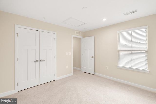 3225 THORNAPPLE DR, Frederick, MD 21704