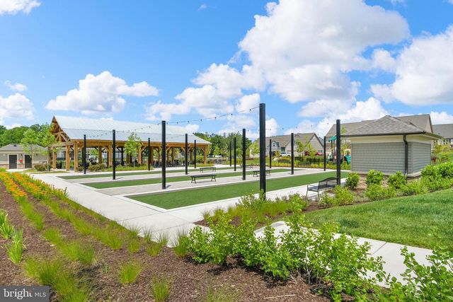 3225 THORNAPPLE DR, Frederick, MD 21704