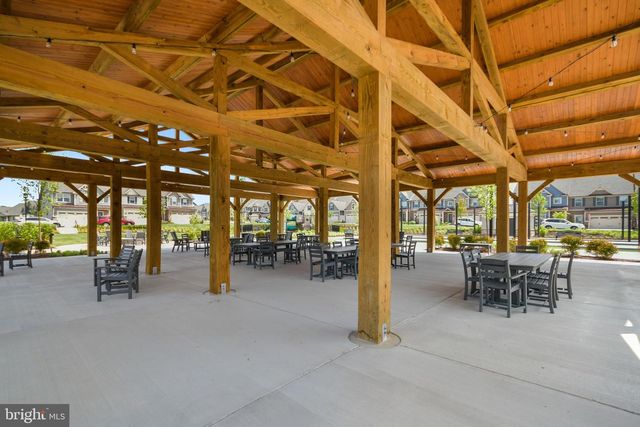 3225 THORNAPPLE DR, Frederick, MD 21704