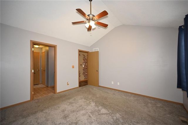 5005 University Avenue, St Joseph, MO 64503