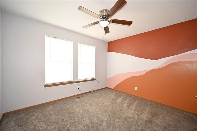 5005 University Avenue, St Joseph, MO 64503