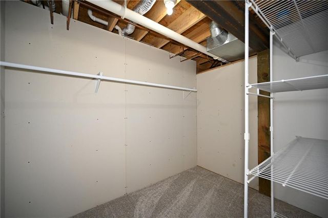 5005 University Avenue, St Joseph, MO 64503