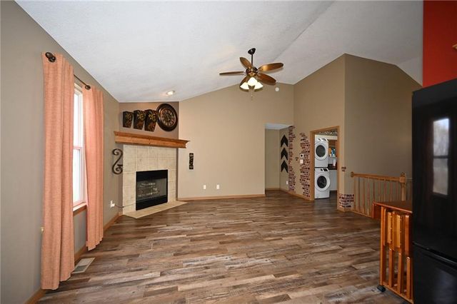 5005 University Avenue, St Joseph, MO 64503