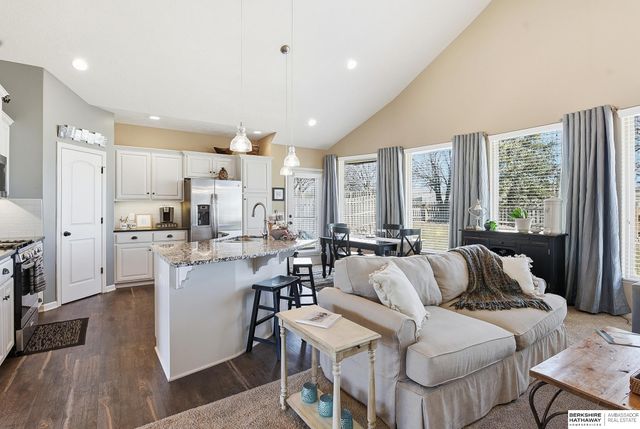 4413 S 193rd Street, Omaha, NE 68135