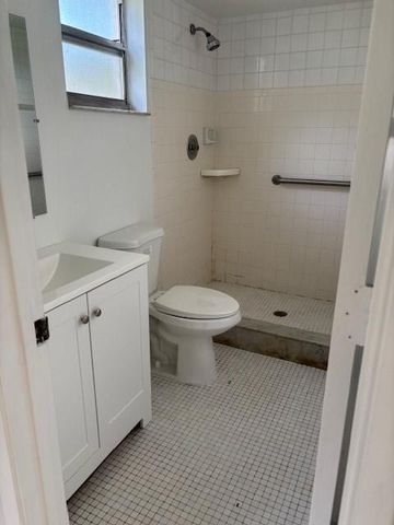 501 Gardens Drive 101, Pompano Beach, FL 33069