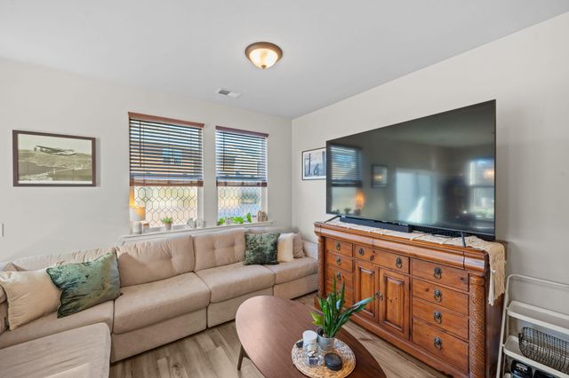 5333 Cardinal Crest, North Charleston, SC 29418