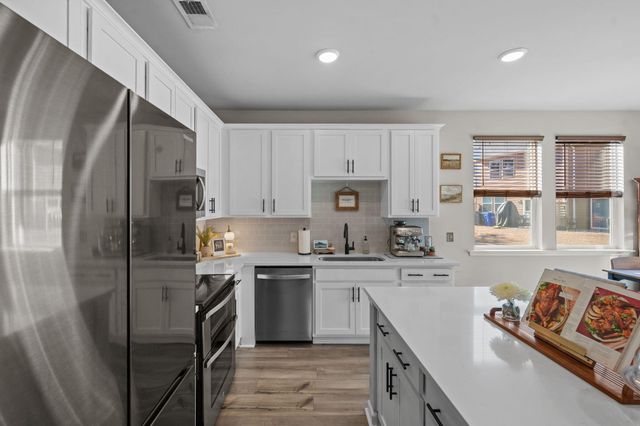 5333 Cardinal Crest, North Charleston, SC 29418