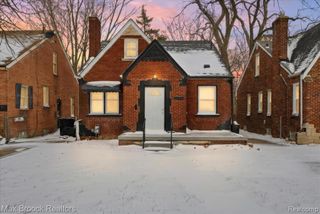 9722 Wayburn Street, Detroit, MI 48224