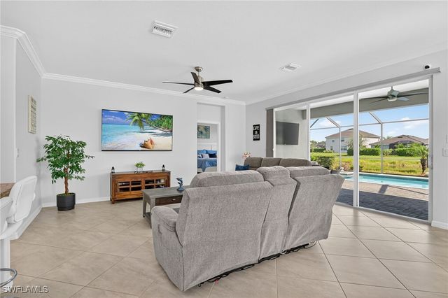 2130 Hamlin ST, Naples, FL 34120