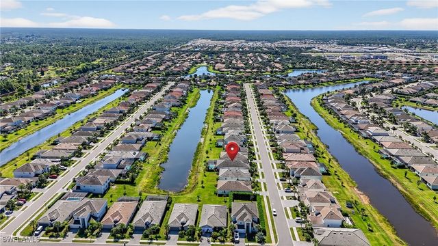 2130 Hamlin ST, Naples, FL 34120