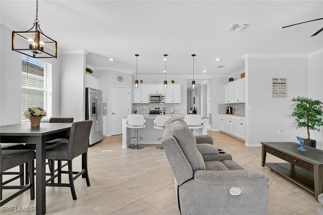 2130 Hamlin ST, Naples, FL 34120