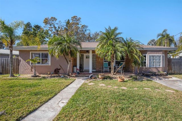 705 BAYSHORE DRIVE, Tarpon Springs, FL 34689