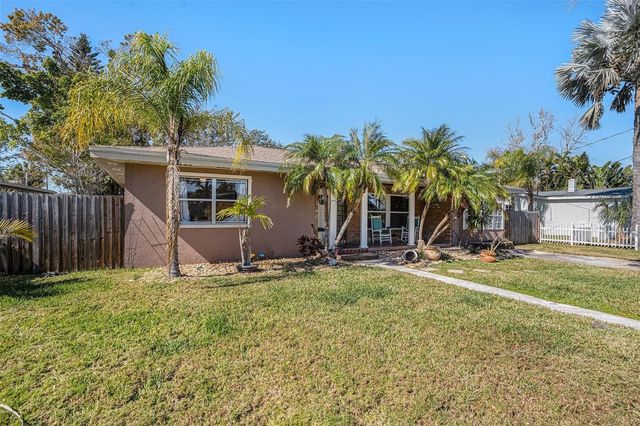 705 BAYSHORE DRIVE, Tarpon Springs, FL 34689