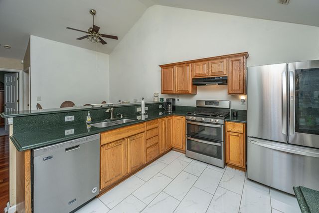 120 Ashley Villa Circle A, Charleston, SC 29414