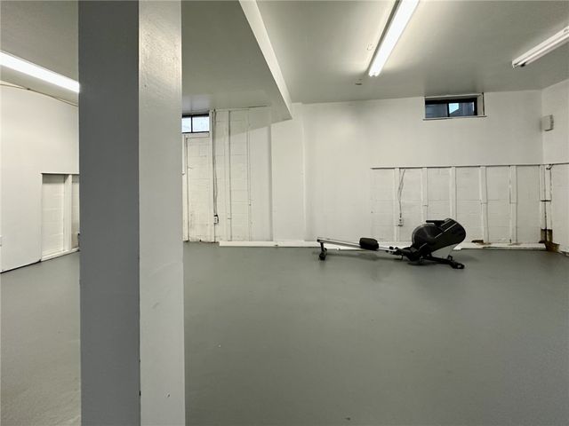 31 Beecher Ct, Allegheny Twp, PA 15656