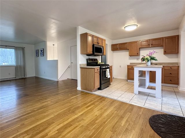 31 Beecher Ct, Allegheny Twp, PA 15656